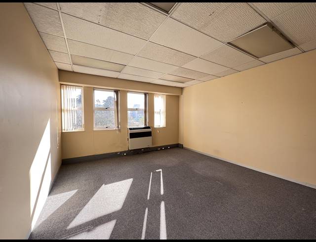 170M² OFFICE TO LET IN WYNBERG
